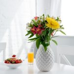 keep fresh flowers lasting longer